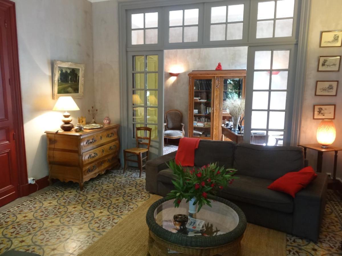 Les Remparts Bed and Breakfast Capestang Exterior foto
