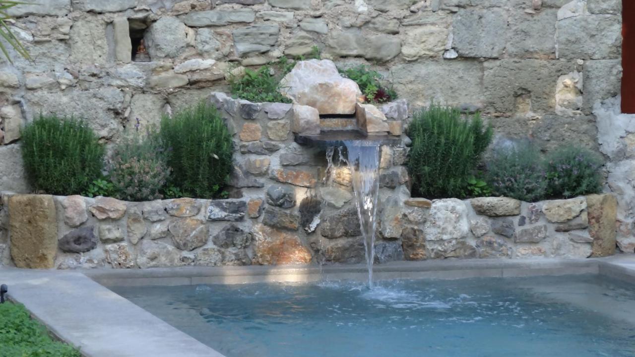 Les Remparts Bed and Breakfast Capestang Exterior foto