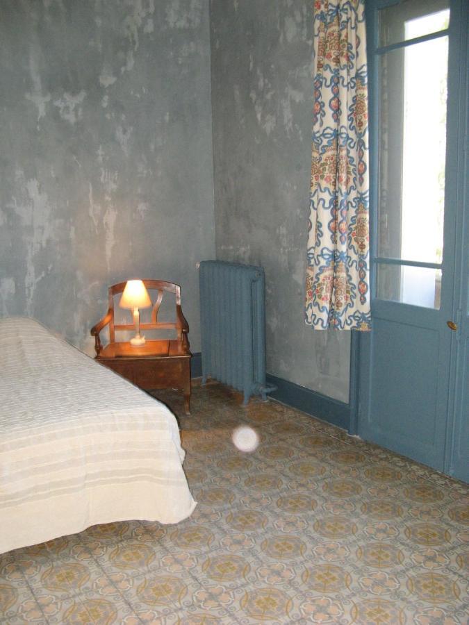 Les Remparts Bed and Breakfast Capestang Exterior foto